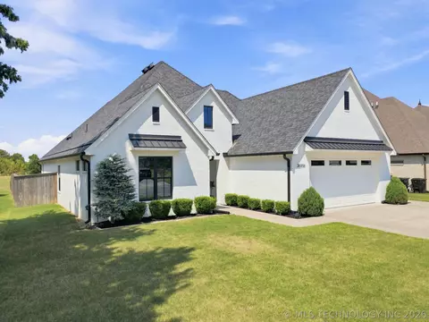 Exterior - 30733 E 65th St S, Broken Arrow, OK 74014 photo 2 of 4