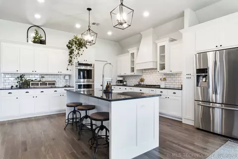 Kitchen - 30733 E 65th St S, Broken Arrow, OK 74014 photo 1 of 7