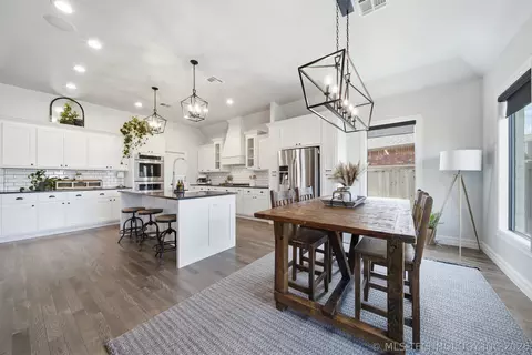 Dining - 30733 E 65th St S, Broken Arrow, OK 74014 photo 1 of 2
