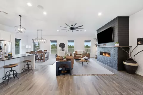 Living - 30733 E 65th St S, Broken Arrow, OK 74014 photo 1 of 6