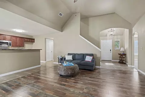 Living - 3630 E Berkeley St, Broken Arrow, OK 74014 photo 4 of 8