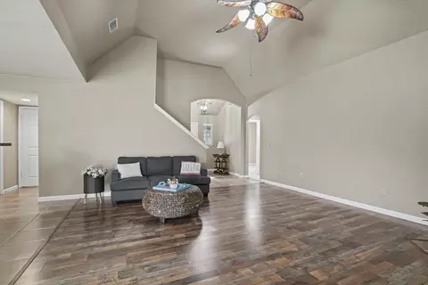Living - 3630 E Berkeley St, Broken Arrow, OK 74014 photo 5 of 8