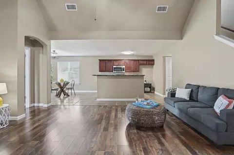 Living - 3630 E Berkeley St, Broken Arrow, OK 74014 photo 3 of 8
