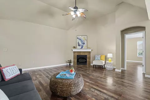 Living - 3630 E Berkeley St, Broken Arrow, OK 74014 photo 7 of 8
