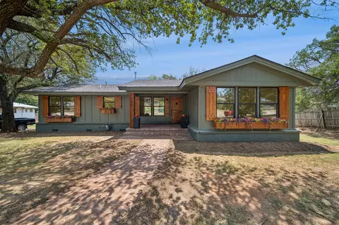 108 Highland, Pauls Valley, OK 73075