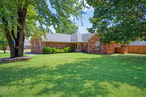 Exterior - 5418 Roadrunner, Durant, OK 74701 photo 2 of 7