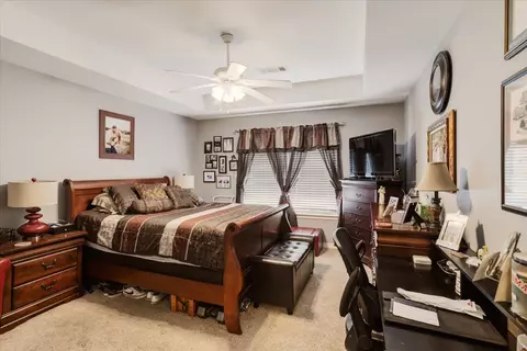 Bedroom - 5418 Roadrunner, Durant, OK 74701 photo 3 of 3