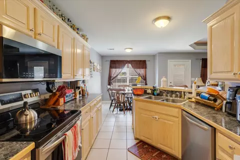 Kitchen - 5418 Roadrunner, Durant, OK 74701 photo 1 of 2
