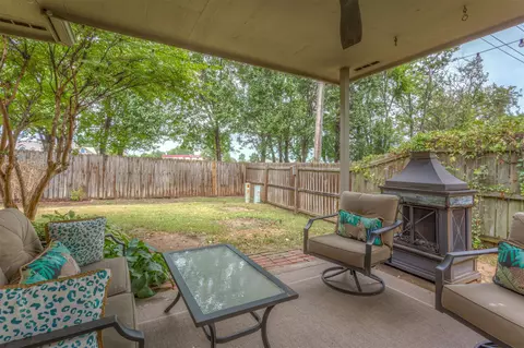Exterior - 9321 E 95th Pl S, Tulsa, OK 74133 photo 4 of 6