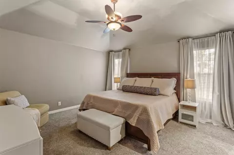 Bedroom - 9321 E 95th Pl S, Tulsa, OK 74133 photo 3 of 5