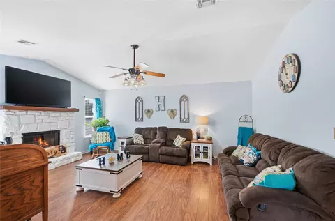 Living - 1270 E 140th Pl, Glenpool, OK 74033 photo 1 of 1