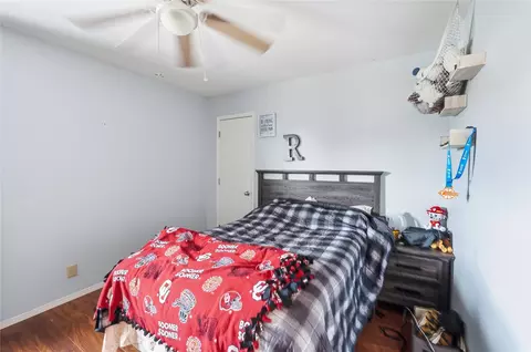 Bedroom - 1270 E 140th Pl, Glenpool, OK 74033 photo 4 of 5