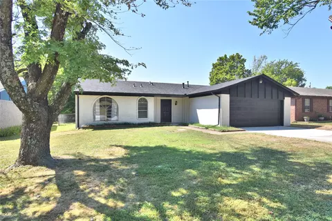 Exterior - 601 E Toledo Pl, Broken Arrow, OK 74012 photo 2 of 4