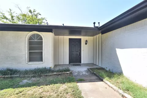 Exterior - 601 E Toledo Pl, Broken Arrow, OK 74012 photo 3 of 4