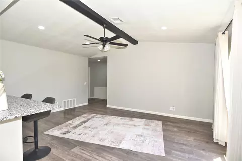 Living - 601 E Toledo Pl, Broken Arrow, OK 74012 photo 2 of 4