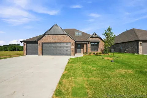10698 S 226th East Ave, Broken Arrow, OK 74014