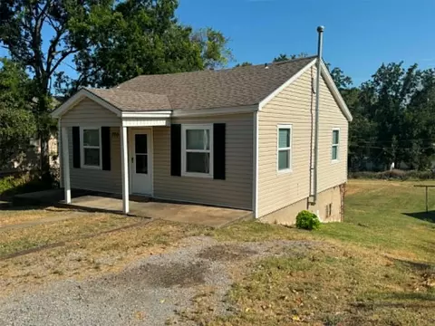Exterior - 205 E Harrison, Mcalester, OK 74501 photo 3 of 4