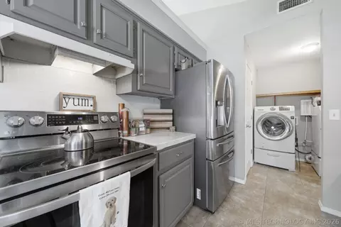 Other - 608 Pine St, Henryetta, OK 74437 photo 4 of 7