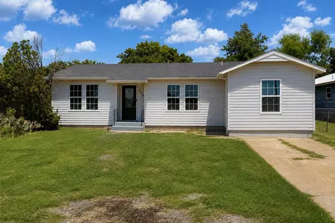 204 Summit St, Marietta, OK 73448