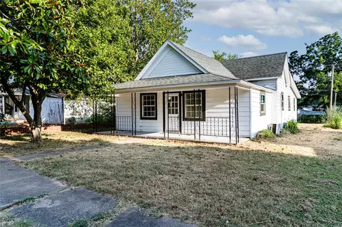 508 E 3rd Ave, Bristow, OK 74010