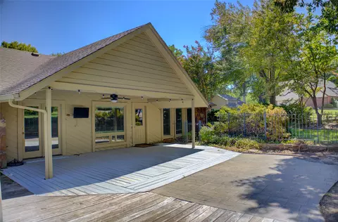 Exterior - 704 E Union Ct, Broken Arrow, OK 74011 photo 3 of 13