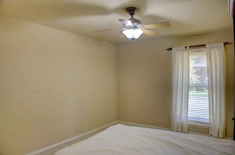 Bedroom - 704 E Union Ct, Broken Arrow, OK 74011 photo 3 of 7