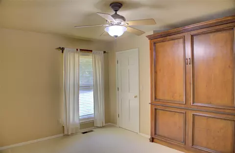 Bedroom - 704 E Union Ct, Broken Arrow, OK 74011 photo 4 of 7