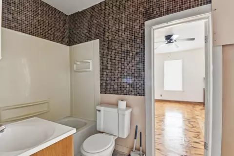 Bath - 123 7th St, Barnsdall, OK 74002 photo 2 of 2