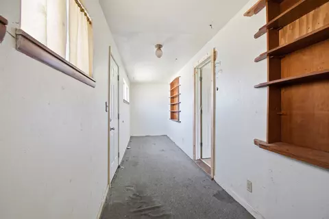 Entry Way - 123 7th St, Barnsdall, OK 74002 photo 1 of 2