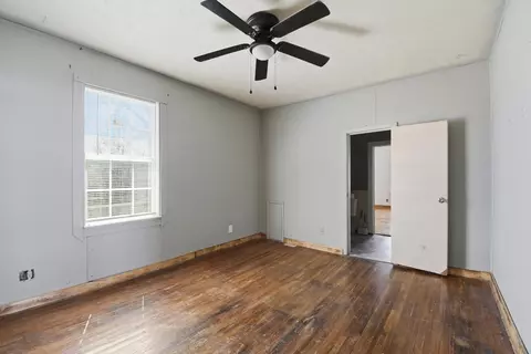 Bedroom - 123 7th St, Barnsdall, OK 74002 photo 4 of 5