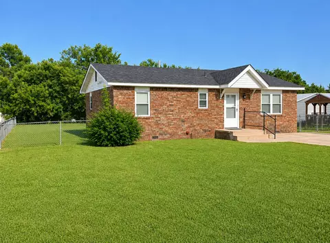 Exterior - 217 N Garrison Ave N, Sperry, OK 74073 photo 6 of 8