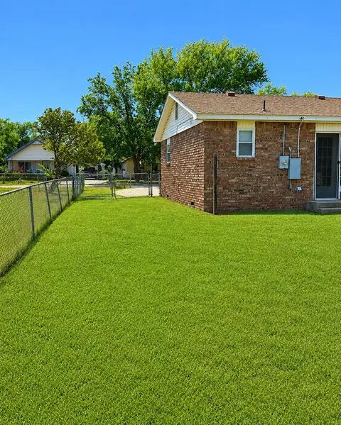 Exterior - 217 N Garrison Ave N, Sperry, OK 74073 photo 7 of 8