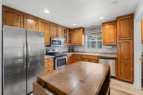 Kitchen - 36415 S 510, Eucha, OK 74342 photo 2 of 3