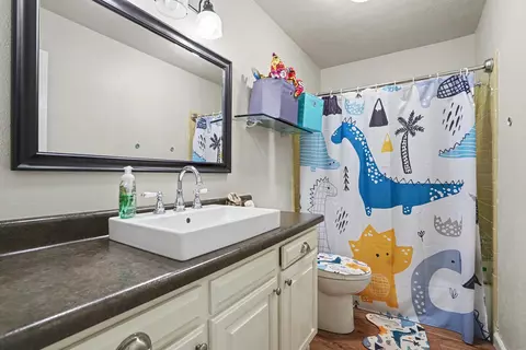 Bath - 7617 66th St, Tulsa, OK 74133 photo 4 of 4