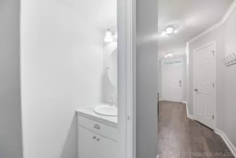 Entry Way - 1334 E 48th St, Tulsa, OK 74105 photo 1 of 1