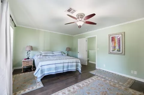 Bedroom - 1334 E 48th St, Tulsa, OK 74105 photo 3 of 4