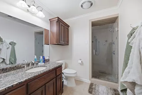 Bath - 1334 E 48th St, Tulsa, OK 74105 photo 1 of 2