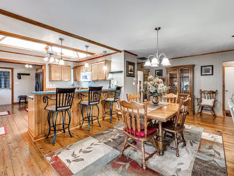 Dining - 34052 E 703 Rd, Wagoner, OK 74467 photo 3 of 3