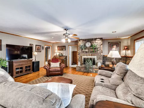 Living - 34052 E 703 Rd, Wagoner, OK 74467 photo 1 of 5