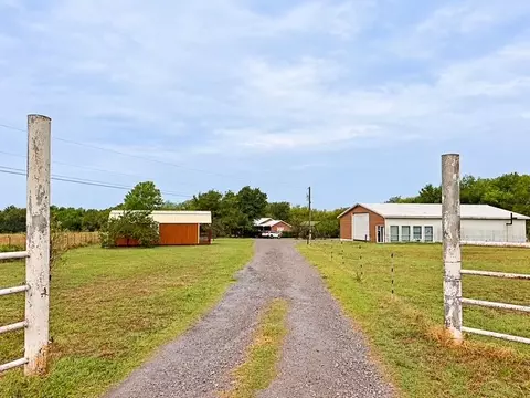 74285 S 318 Rd, Wagoner, OK 74467