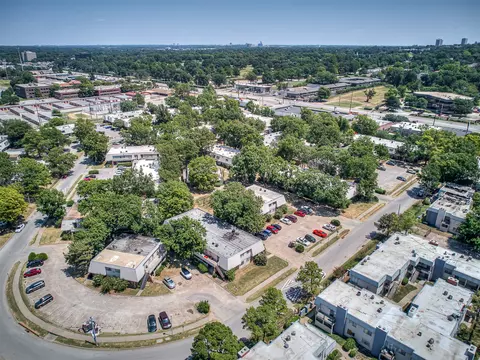 View/Area - 2217 E 67th Street S 1502, Tulsa, OK 74136 photo 3 of 12