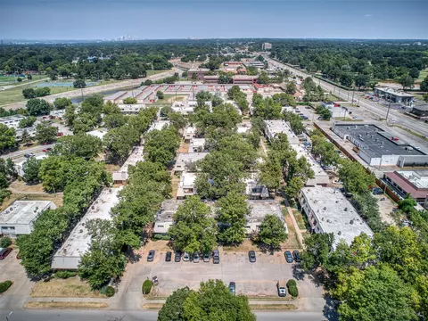 View/Area - 2217 E 67th Street S 1502, Tulsa, OK 74136 photo 4 of 12