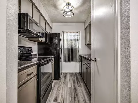 Kitchen - 2217 E 67th Street S 1502, Tulsa, OK 74136 photo 1 of 7