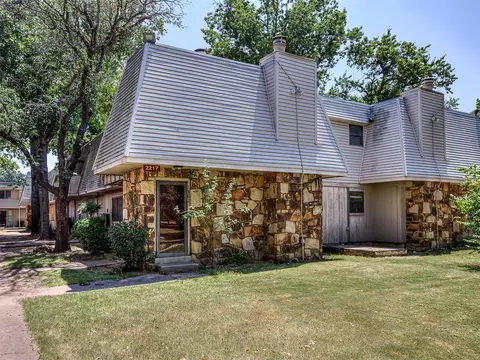 Exterior - 2217 E 67th Street S 1502, Tulsa, OK 74136 photo 2 of 7