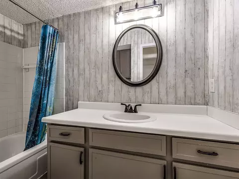 Bath - 2217 E 67th Street S 1502, Tulsa, OK 74136 photo 1 of 3
