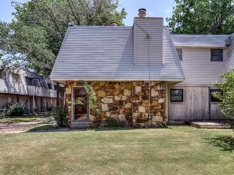 Exterior - 2217 E 67th Street S 1502, Tulsa, OK 74136 photo 4 of 7