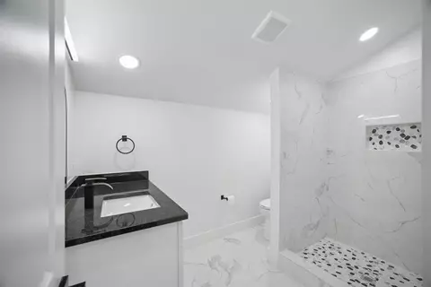 Bath - 2542 E Newton Pl N, Tulsa, OK 74110 photo 1 of 6