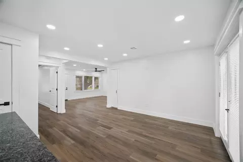 Living - 2542 E Newton Pl N, Tulsa, OK 74110 photo 5 of 5