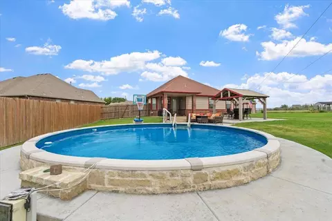 Exterior - 8517 E Madison St, Broken Arrow, OK 74014 photo 7 of 11