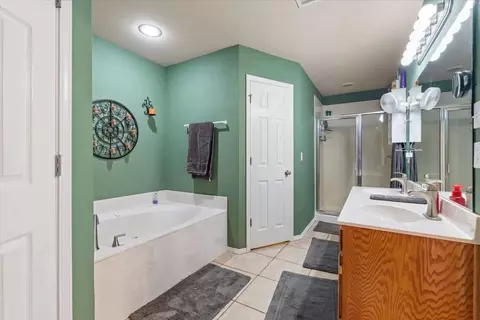 Bath - 8517 E Madison St, Broken Arrow, OK 74014 photo 4 of 5